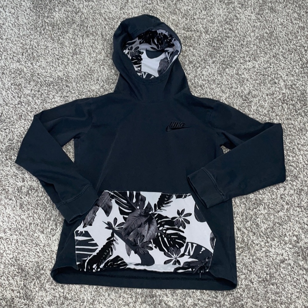 Nike lightweight hoodie